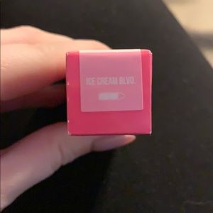 Jeffree Star lip ammo in ice cream Blvd